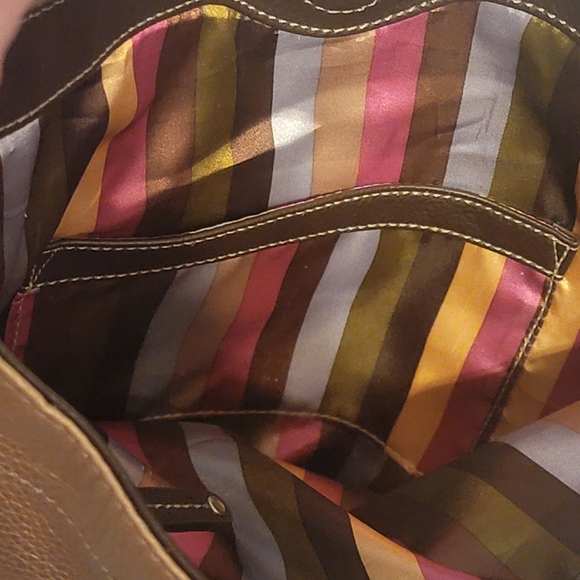 Tignanello metallic color block snap closure purse - Picture 7 of 8